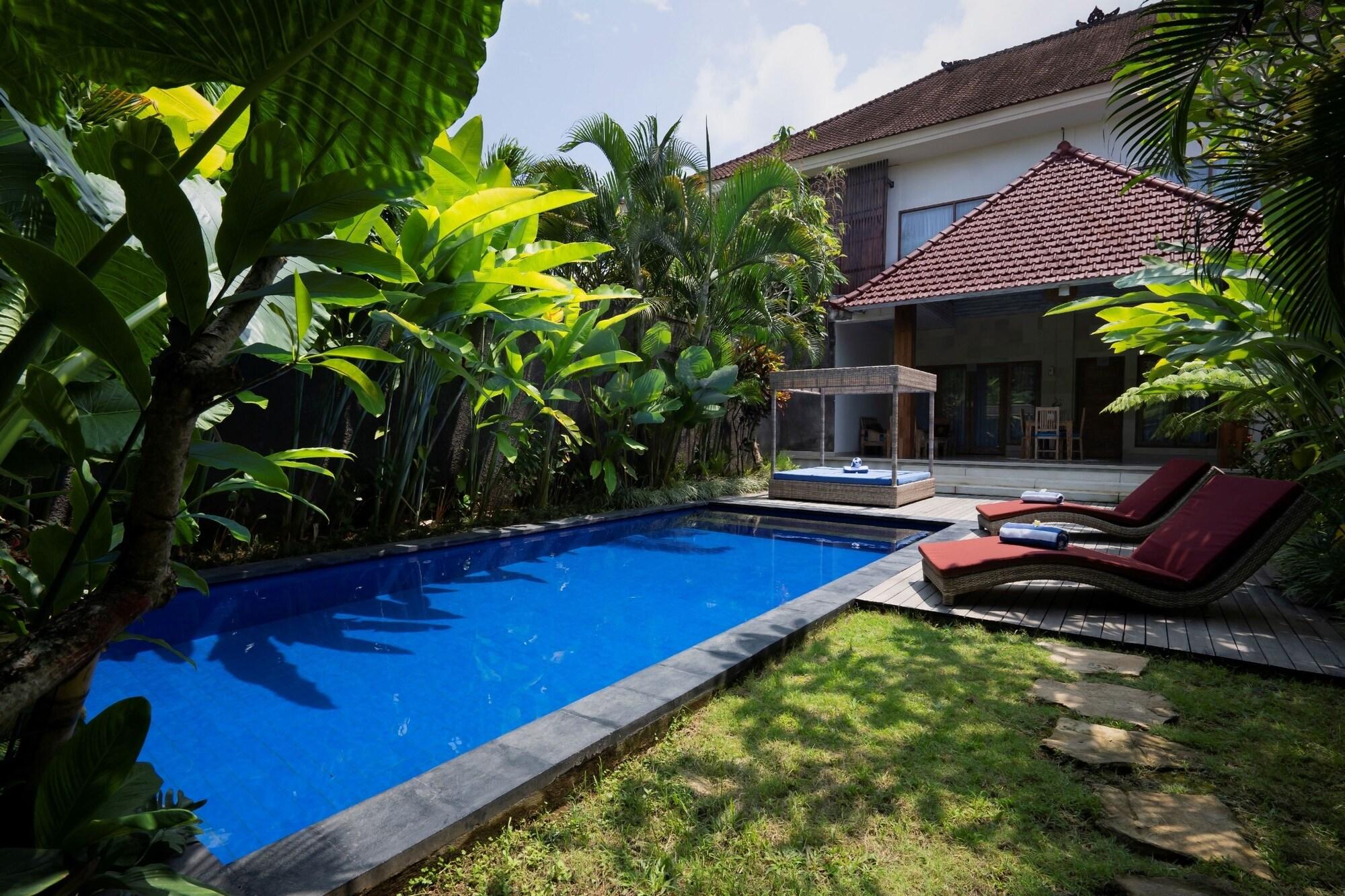 Freddies Resort & Villas Ubud Сукавати Экстерьер фото